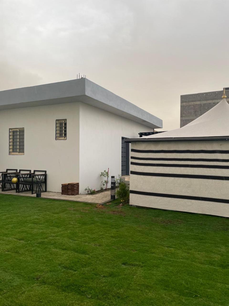 Garden Land Aparthotel Khamis Mushait Buitenkant foto